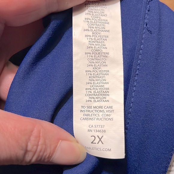 NWT FABLETICS BLACK/PURPLE MODERATE SUPPORT FULL COVERAGE SPORT BRA 2X 18/20 - Picture 13 of 14